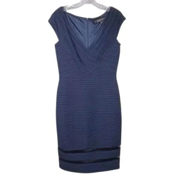 Tadashi Shoji Navy Pintuck Jersey Cocktail Dress Size Small V-Neck Mesh Hem NWT - Picture 15 of 15
